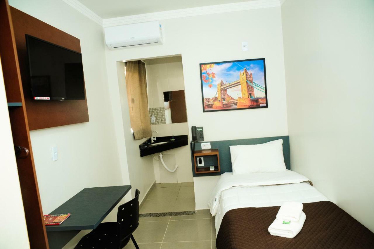 London Executive Hotel Cafelandia  Bagian luar foto